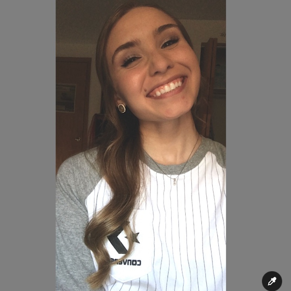 Meet your Posher, Courtney